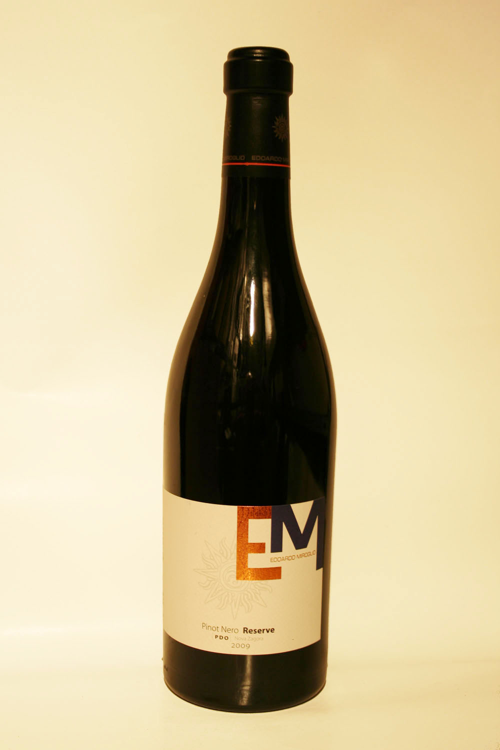 EM Pinot Nero Reserve 2009 EM Pinot Nero Reserve 2009