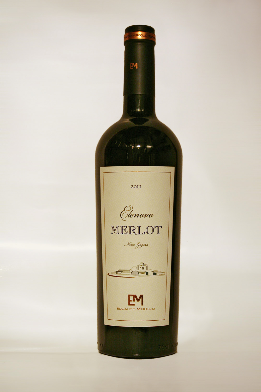 EM Elenovo Merlot 2011